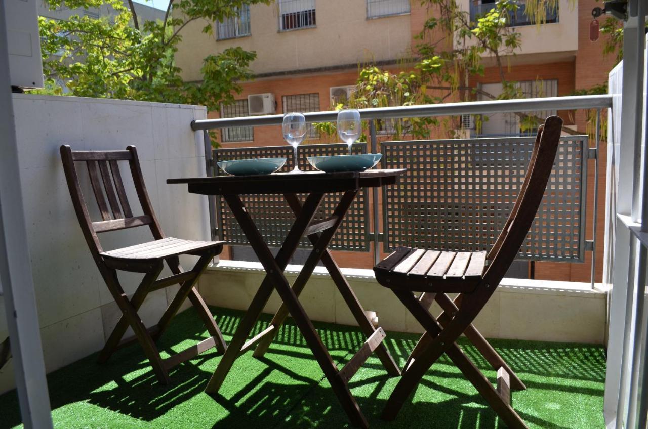 Apartamento Reformado Parking Gratis Apartment Sevilla Bagian luar foto