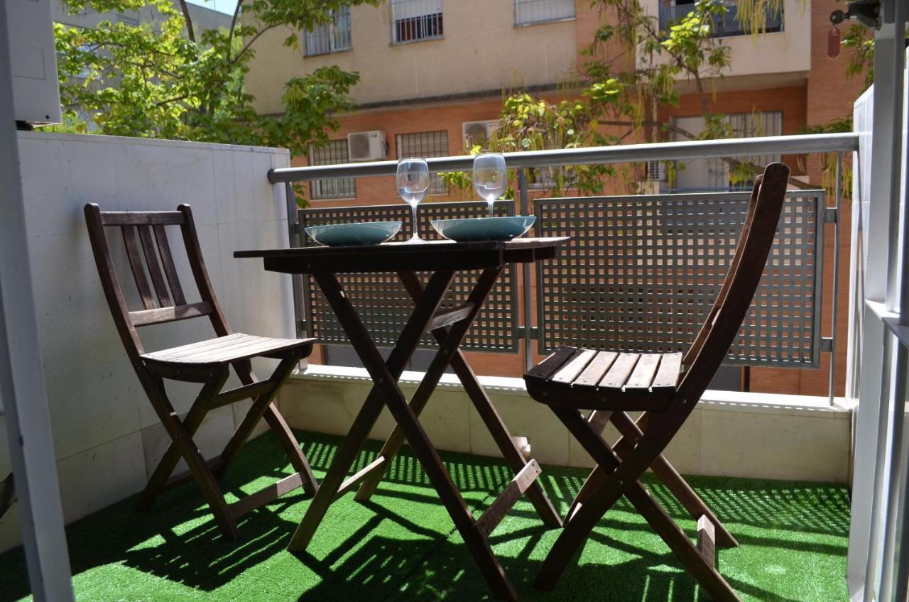 Apartamento Reformado Parking Gratis Sevilla Bagian luar foto