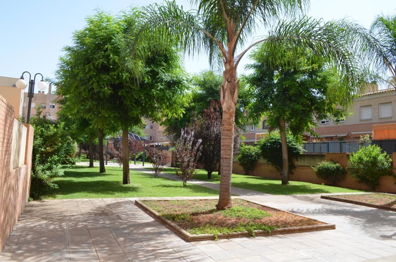 Apartamento Reformado Parking Gratis Sevilla Bagian luar foto