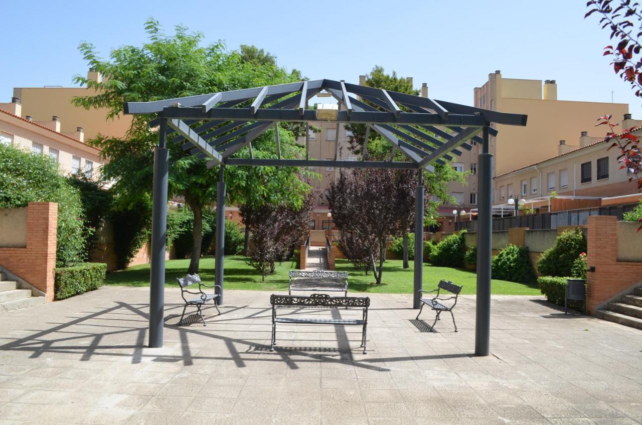 Apartamento Reformado Parking Gratis Sevilla Bagian luar foto
